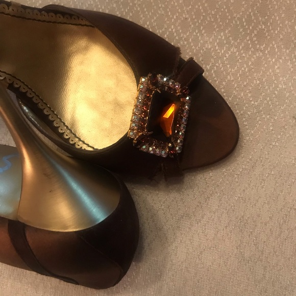 Shoes - Picture 3 of 3